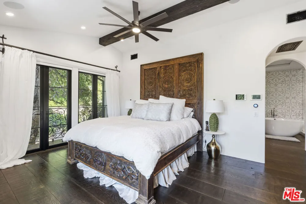 23725 La Salle Canyon Road Newhall, CA 91321