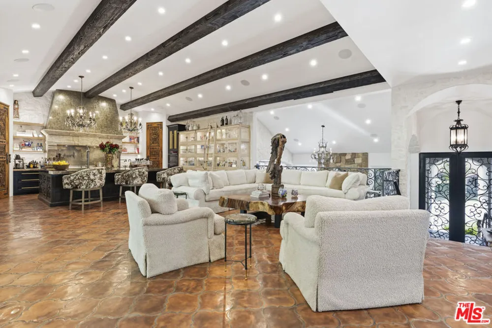 23725 La Salle Canyon Road Newhall, CA 91321