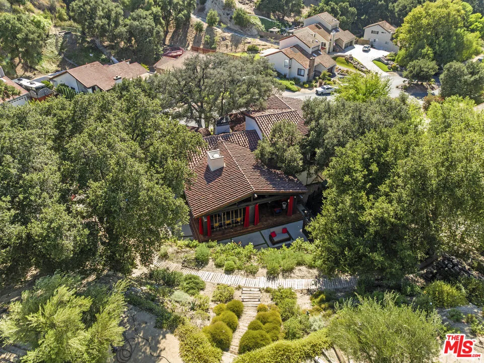 23725 La Salle Canyon Road Newhall, CA 91321