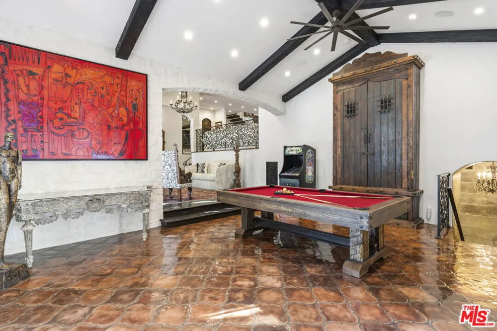 23725 La Salle Canyon Road Newhall, CA 91321