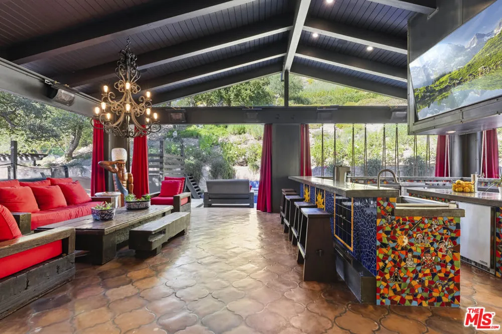 23725 La Salle Canyon Road Newhall, CA 91321