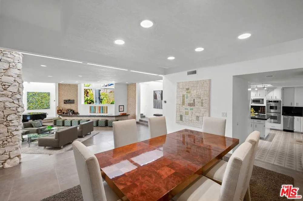 1650 E Murray Canyon Drive Palm Springs, CA 92264