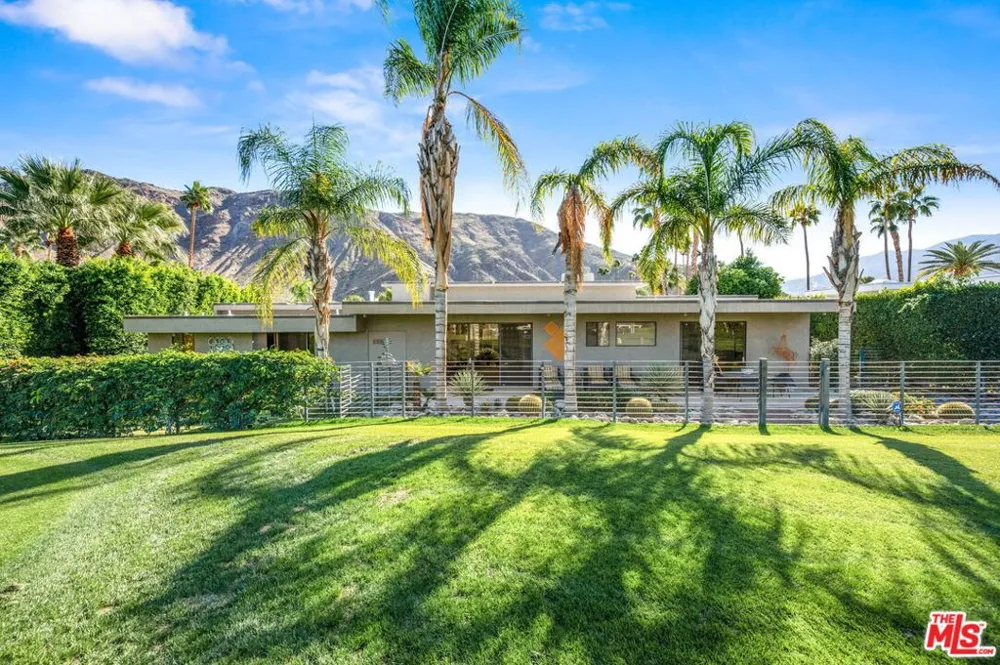 1650 E Murray Canyon Drive Palm Springs, CA 92264