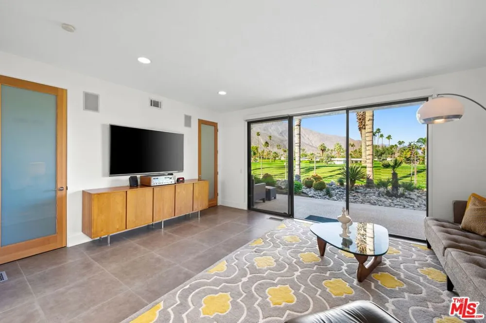 1650 E Murray Canyon Drive Palm Springs, CA 92264