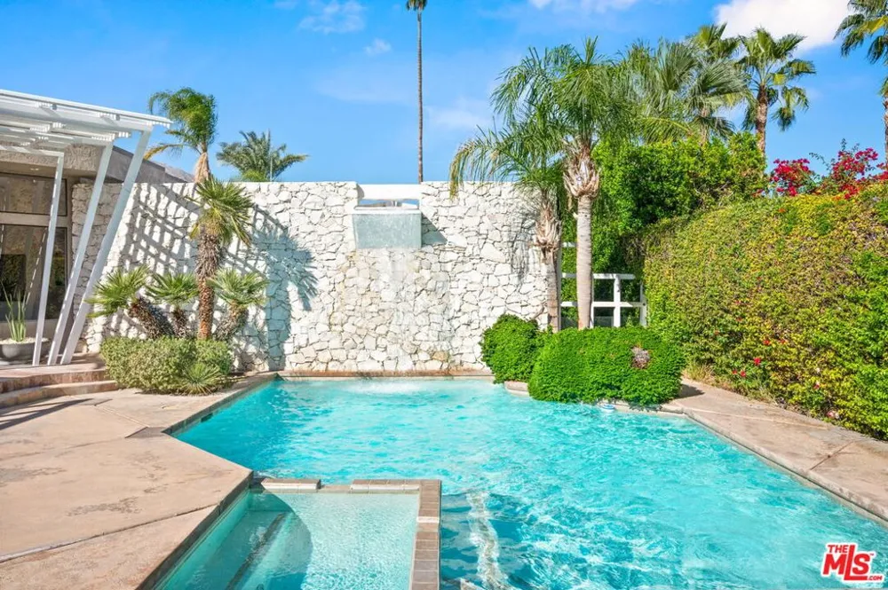 1650 E Murray Canyon Drive Palm Springs, CA 92264