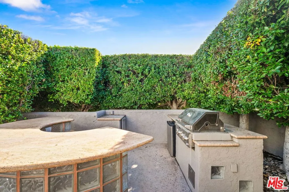 1650 E Murray Canyon Drive Palm Springs, CA 92264