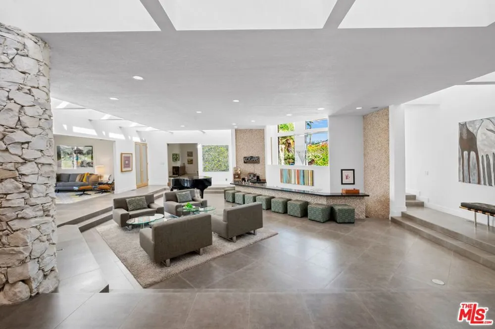 1650 E Murray Canyon Drive Palm Springs, CA 92264