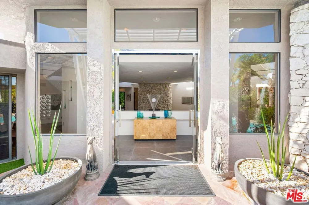1650 E Murray Canyon Drive Palm Springs, CA 92264