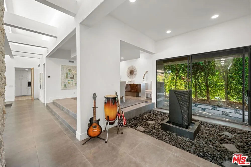 1650 E Murray Canyon Drive Palm Springs, CA 92264