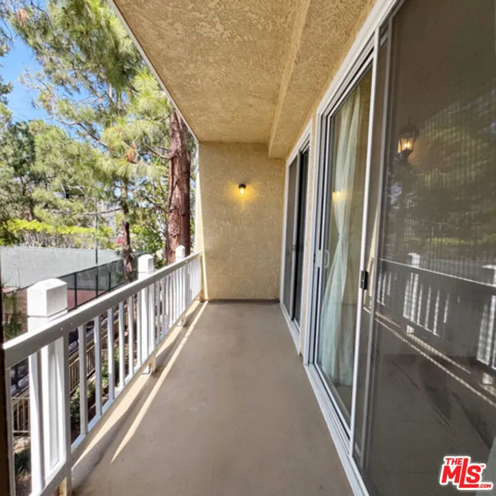 8505 Gulana Avenue #4206 Los Angeles, CA 90293