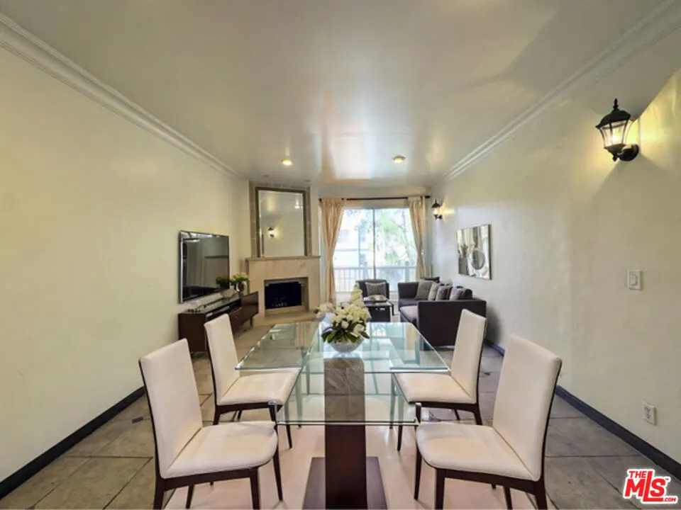 8505 Gulana Avenue #4206 Los Angeles, CA 90293