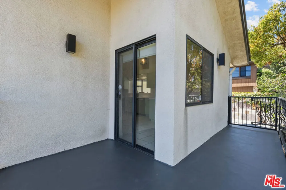 3665 ALTA MESA DRIVE Studio City, CA 91604