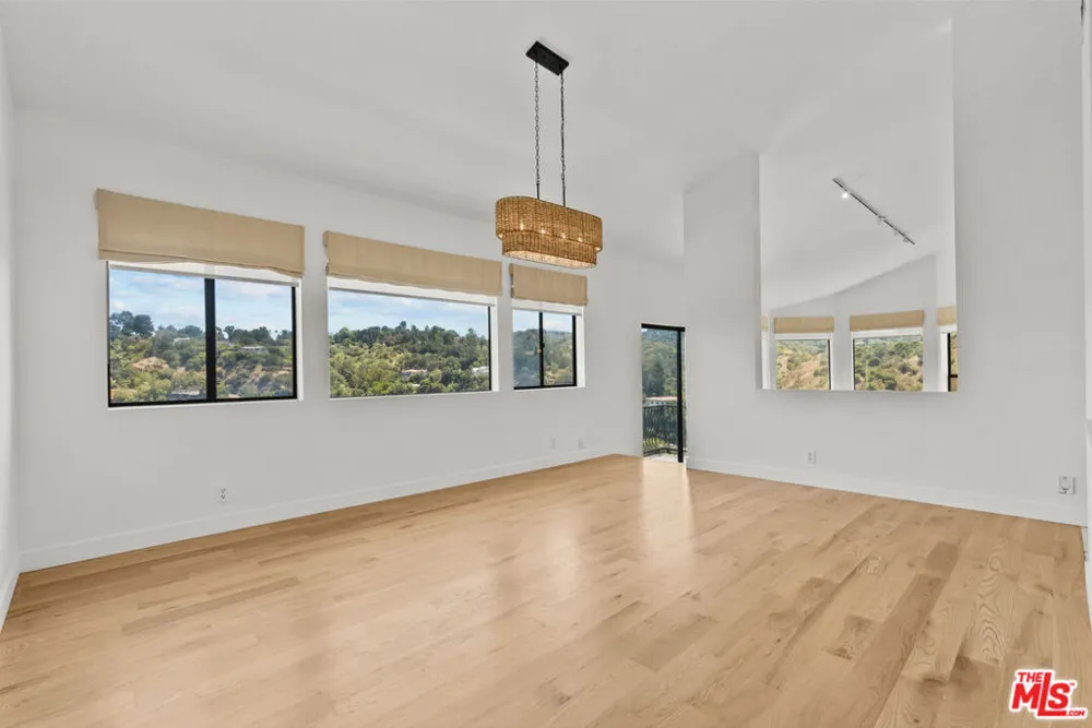 3665 ALTA MESA DRIVE Studio City, CA 91604