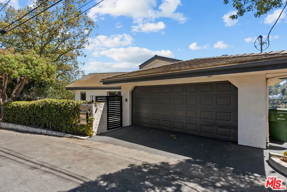 3665 ALTA MESA DRIVE Studio City, CA 91604