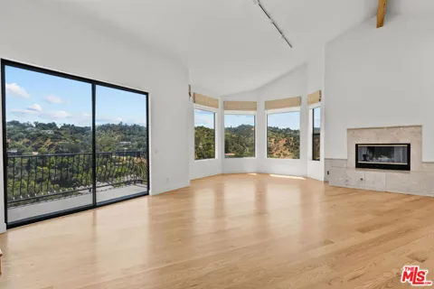 3665 ALTA MESA DRIVE