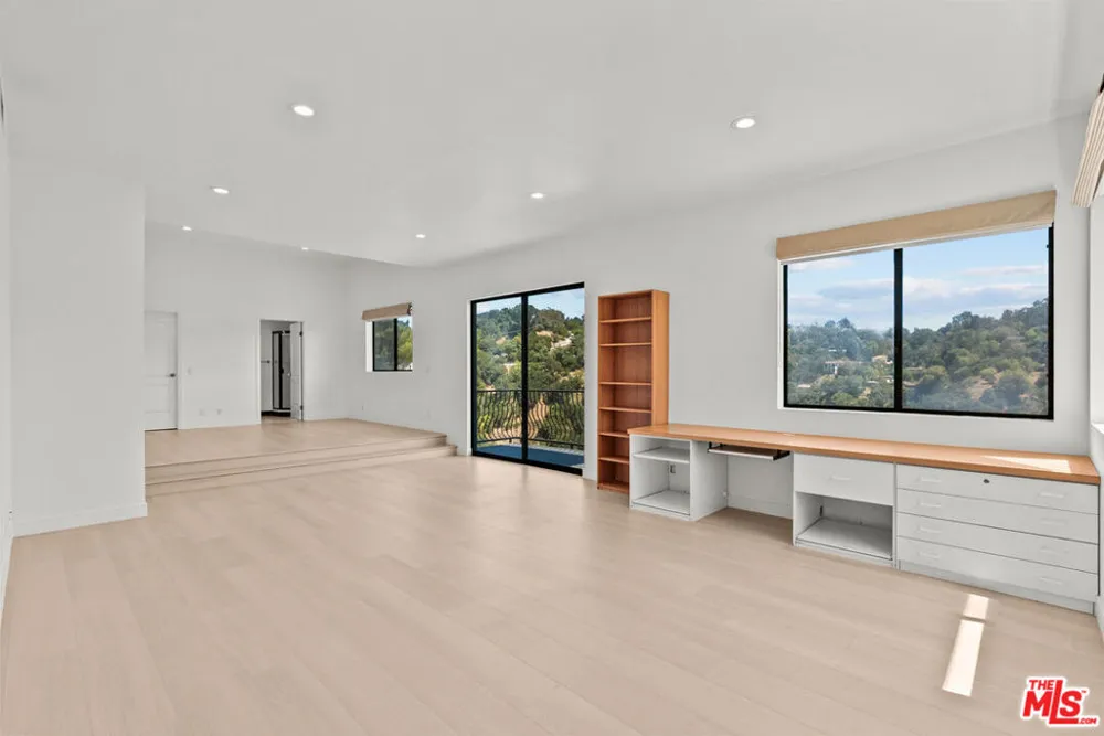 3665 ALTA MESA DRIVE Studio City, CA 91604