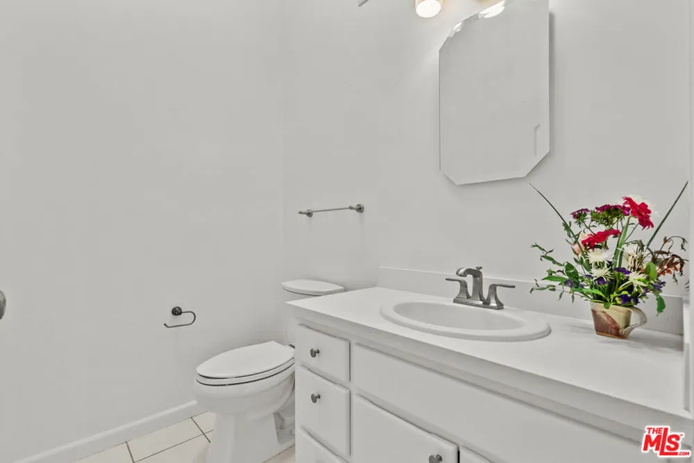 3665 ALTA MESA DRIVE Studio City, CA 91604