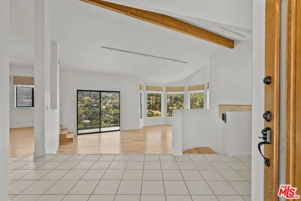 3665 ALTA MESA DRIVE Studio City, CA 91604