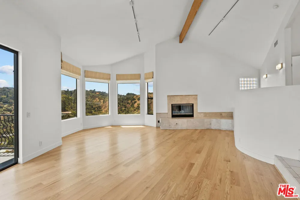 3665 ALTA MESA DRIVE Studio City, CA 91604