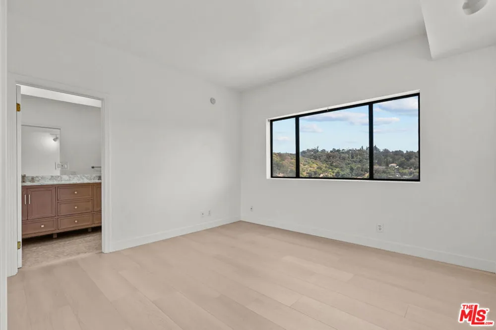 3665 ALTA MESA DRIVE Studio City, CA 91604