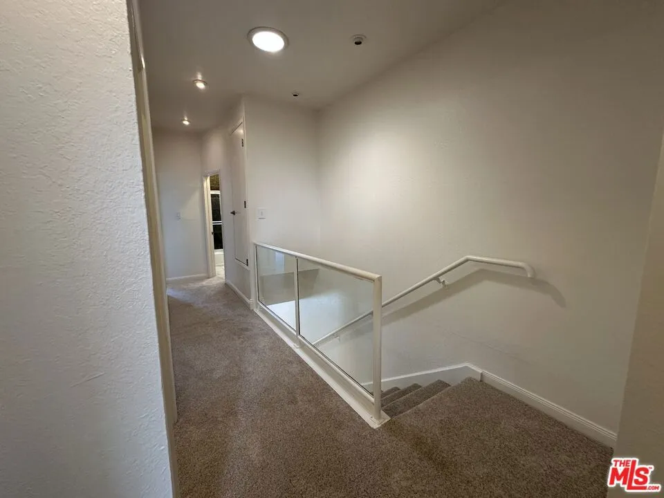 8025 Redlands Street #15 Los Angeles, CA 90293