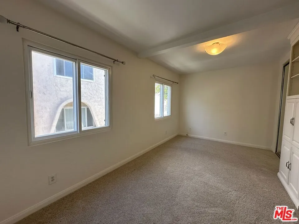 8025 Redlands Street #15 Los Angeles, CA 90293