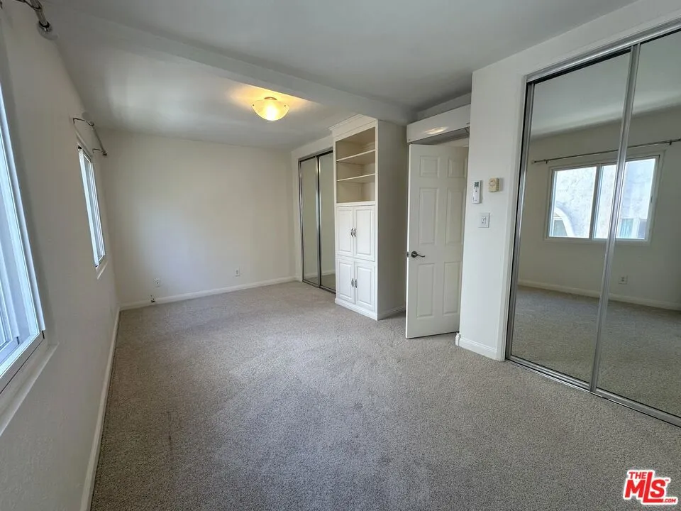 8025 Redlands Street #15 Los Angeles, CA 90293