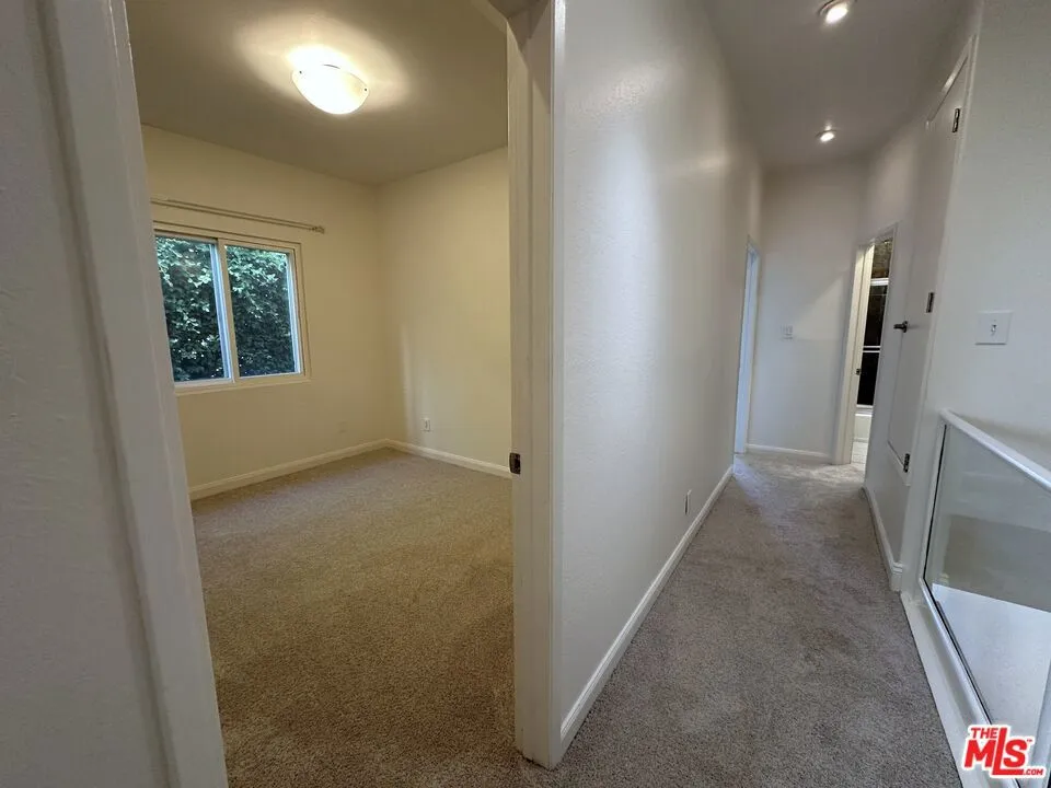 8025 Redlands Street #15 Los Angeles, CA 90293
