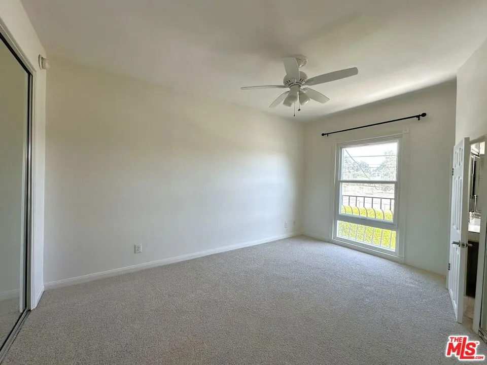 8025 Redlands Street #15 Los Angeles, CA 90293
