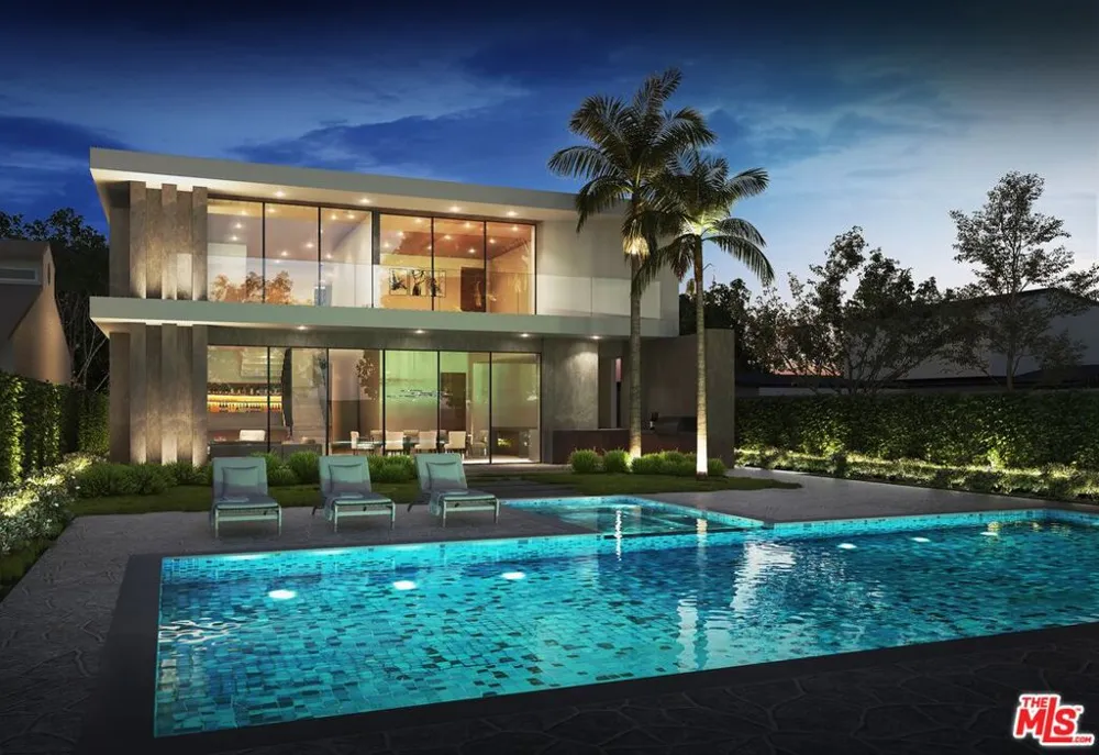 286 Virginia Place Costa Mesa, CA 92627