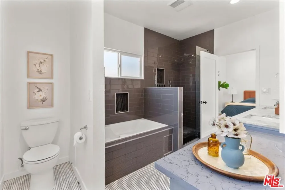 5152 Hartwick Street Los Angeles, CA 90041