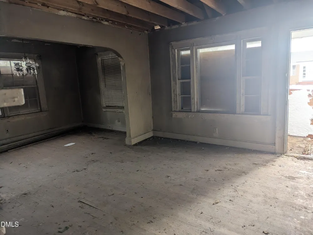 112 Secrest Street Kinston, NC 28501