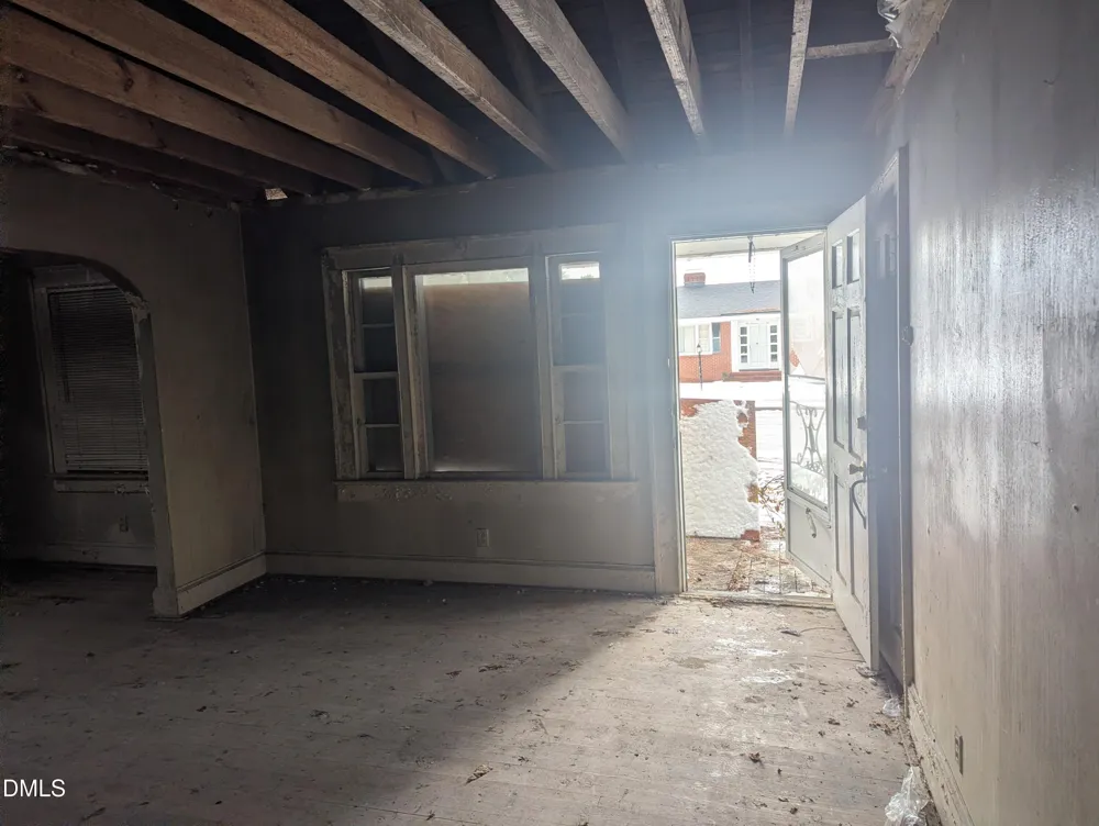112 Secrest Street Kinston, NC 28501