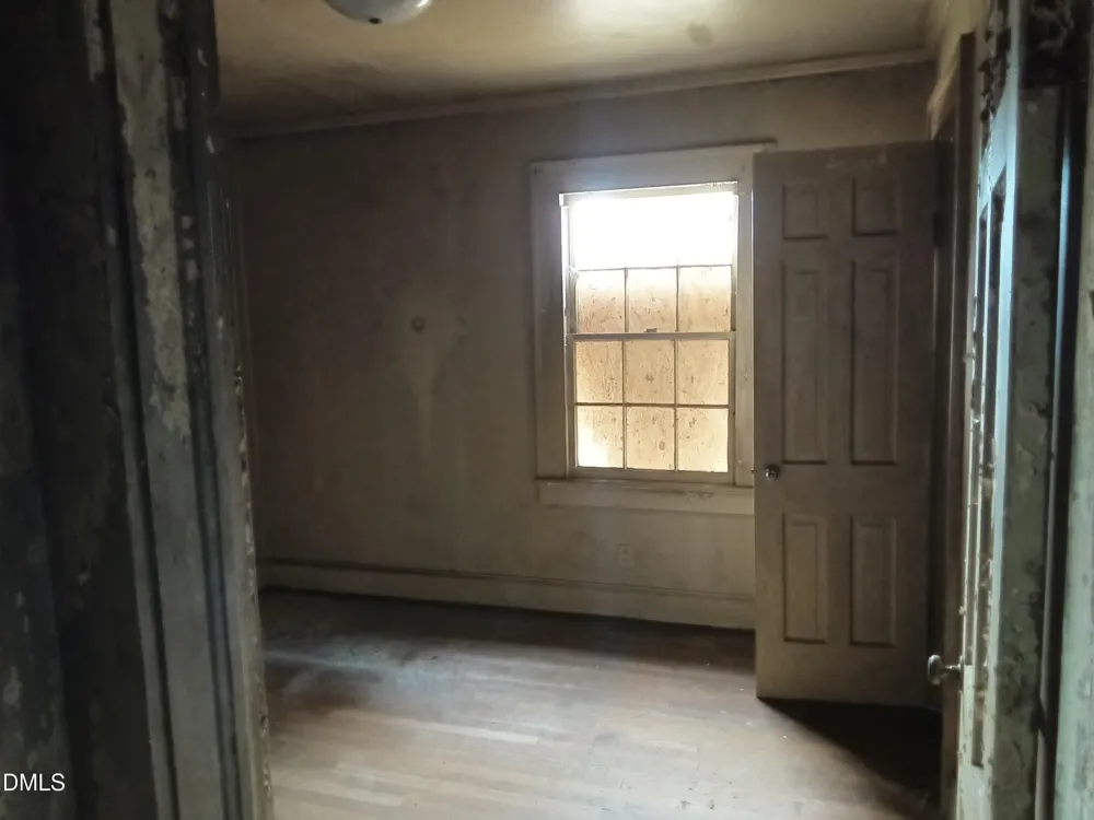 112 Secrest Street Kinston, NC 28501