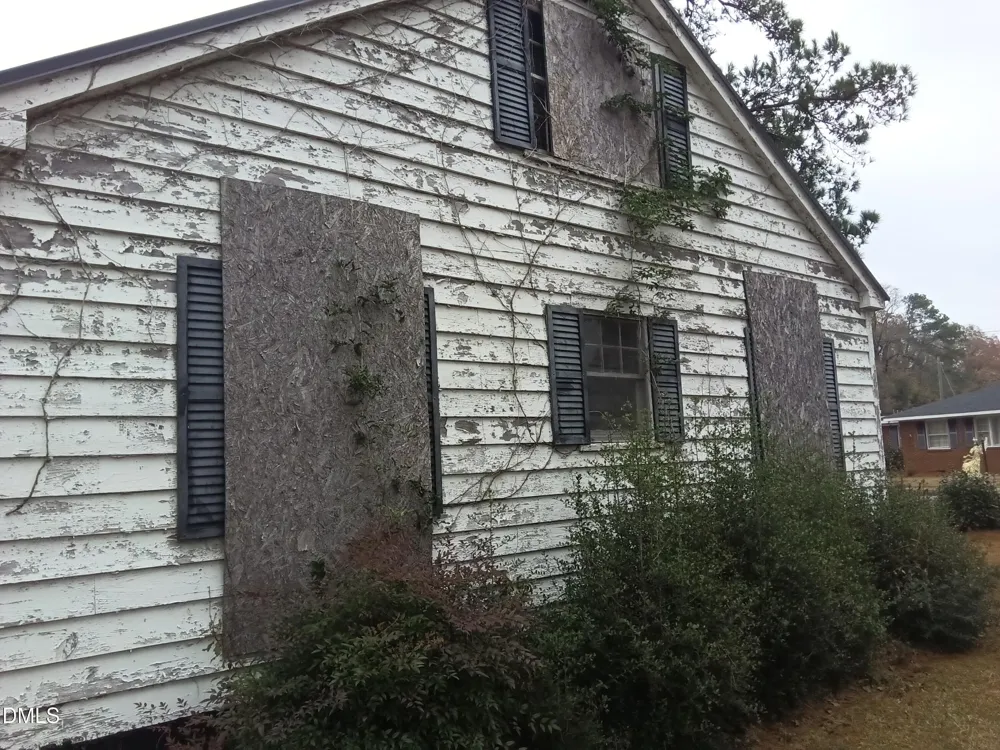 112 Secrest Street Kinston, NC 28501