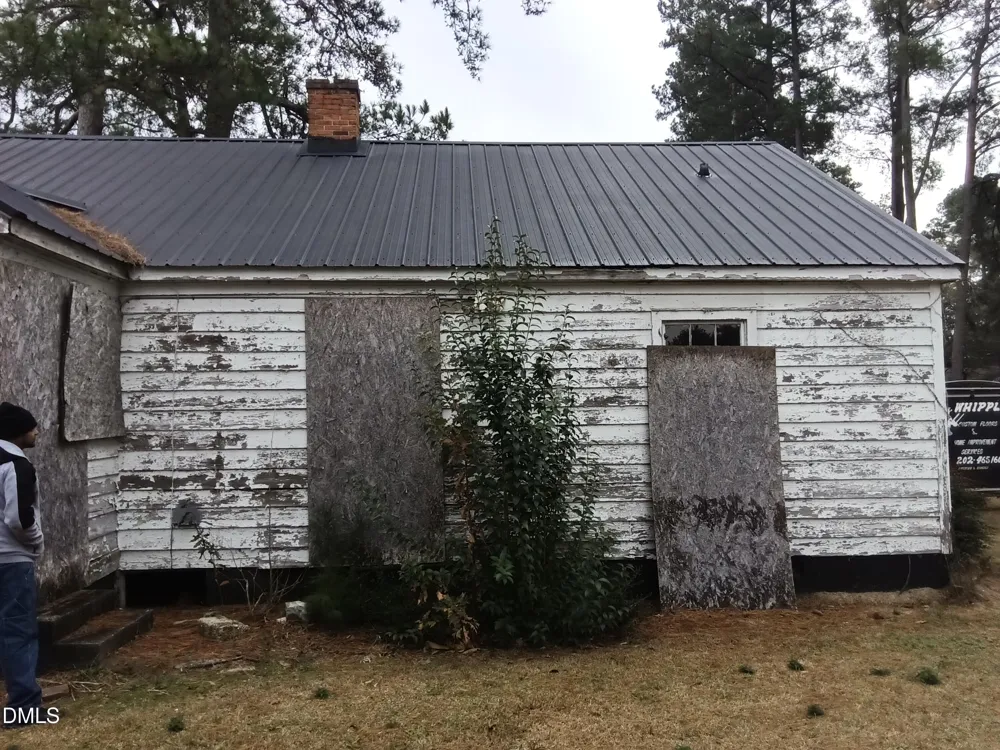 112 Secrest Street Kinston, NC 28501