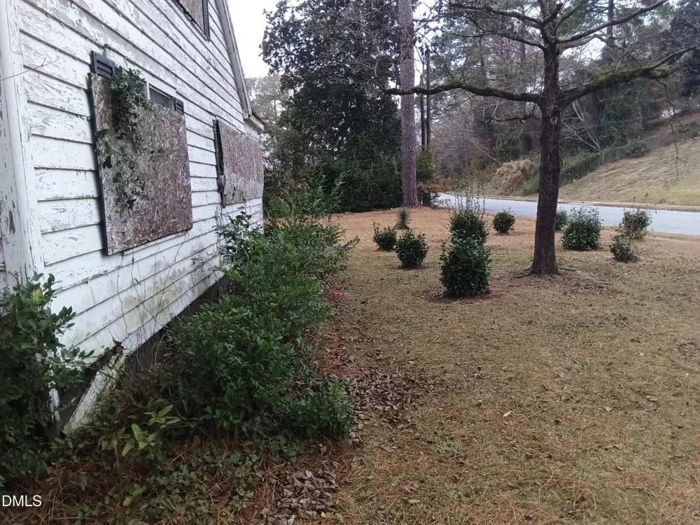 112 Secrest Street Kinston, NC 28501