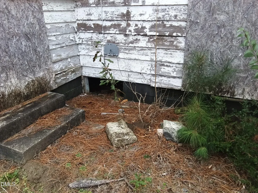 112 Secrest Street Kinston, NC 28501