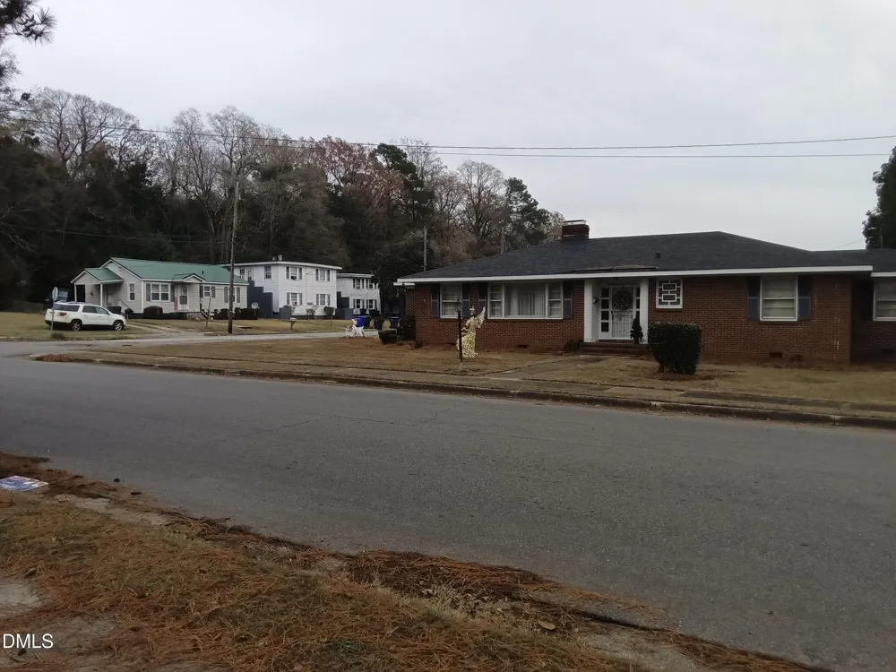 112 Secrest Street Kinston, NC 28501