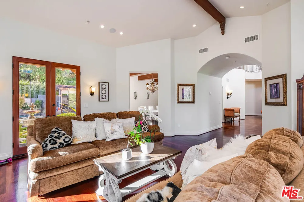 55 Coolwater Road Bell Canyon, CA 91307