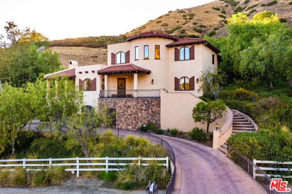 55 Coolwater Road Bell Canyon, CA 91307