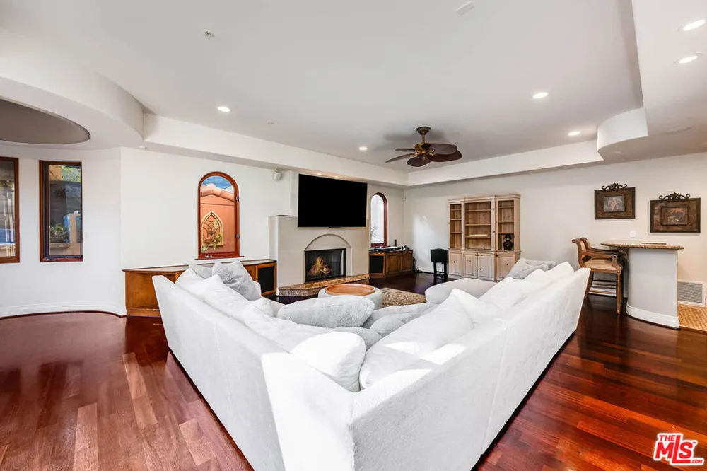 55 Coolwater Road Bell Canyon, CA 91307