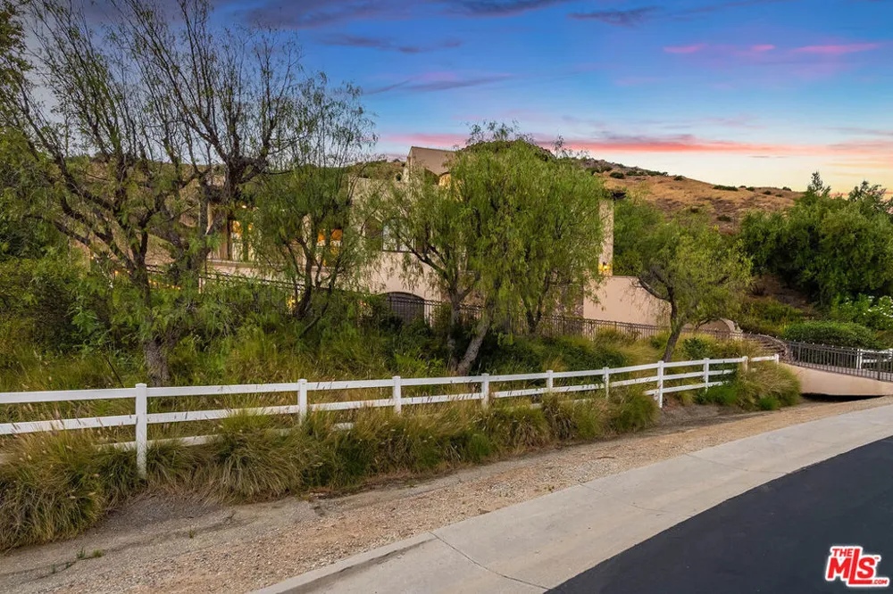 55 Coolwater Road Bell Canyon, CA 91307