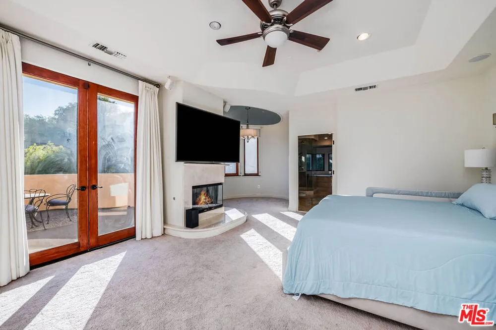 55 Coolwater Road Bell Canyon, CA 91307
