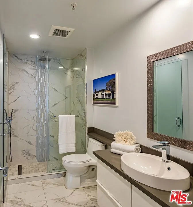 120 S Crescent Drive #304 Beverly Hills, CA 90212