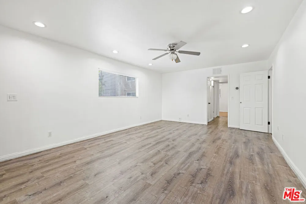 10757 Hortense Street #303 Toluca Lake, CA 91602
