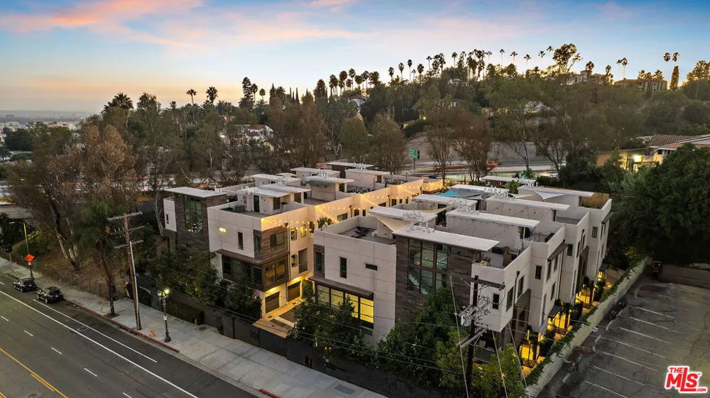 2111 Cahuenga Boulevard #1 Los Angeles, CA 90068