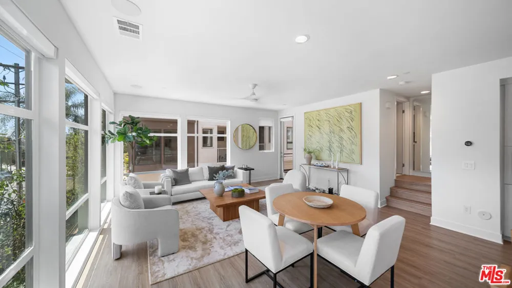 2111 Cahuenga Boulevard #1 Los Angeles, CA 90068