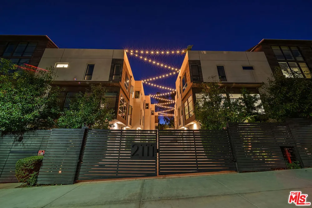 2111 Cahuenga Boulevard #1 Los Angeles, CA 90068