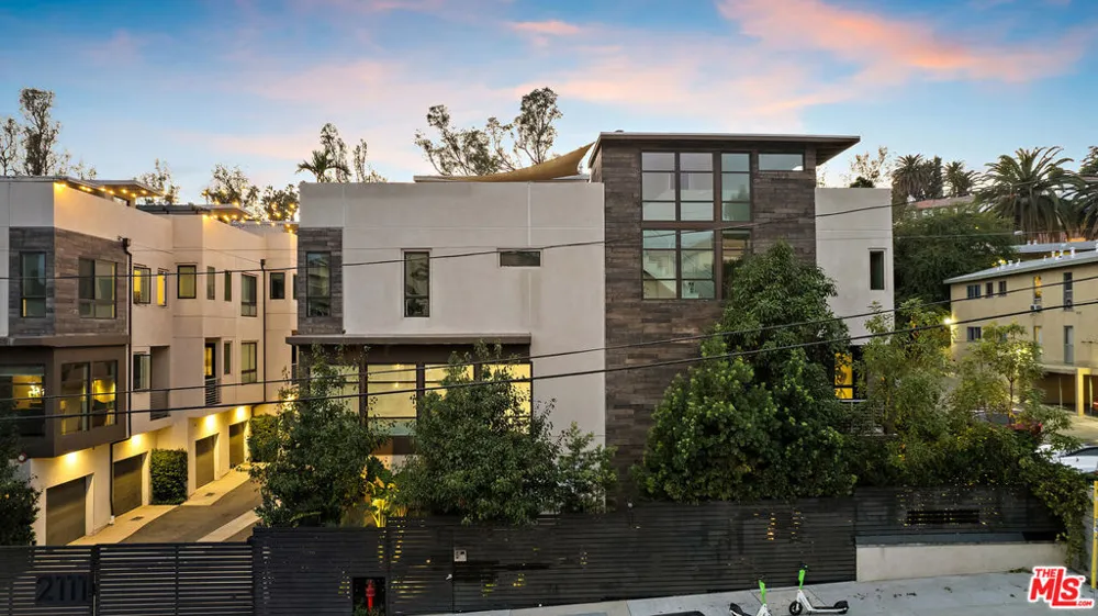 2111 Cahuenga Boulevard #1 Los Angeles, CA 90068